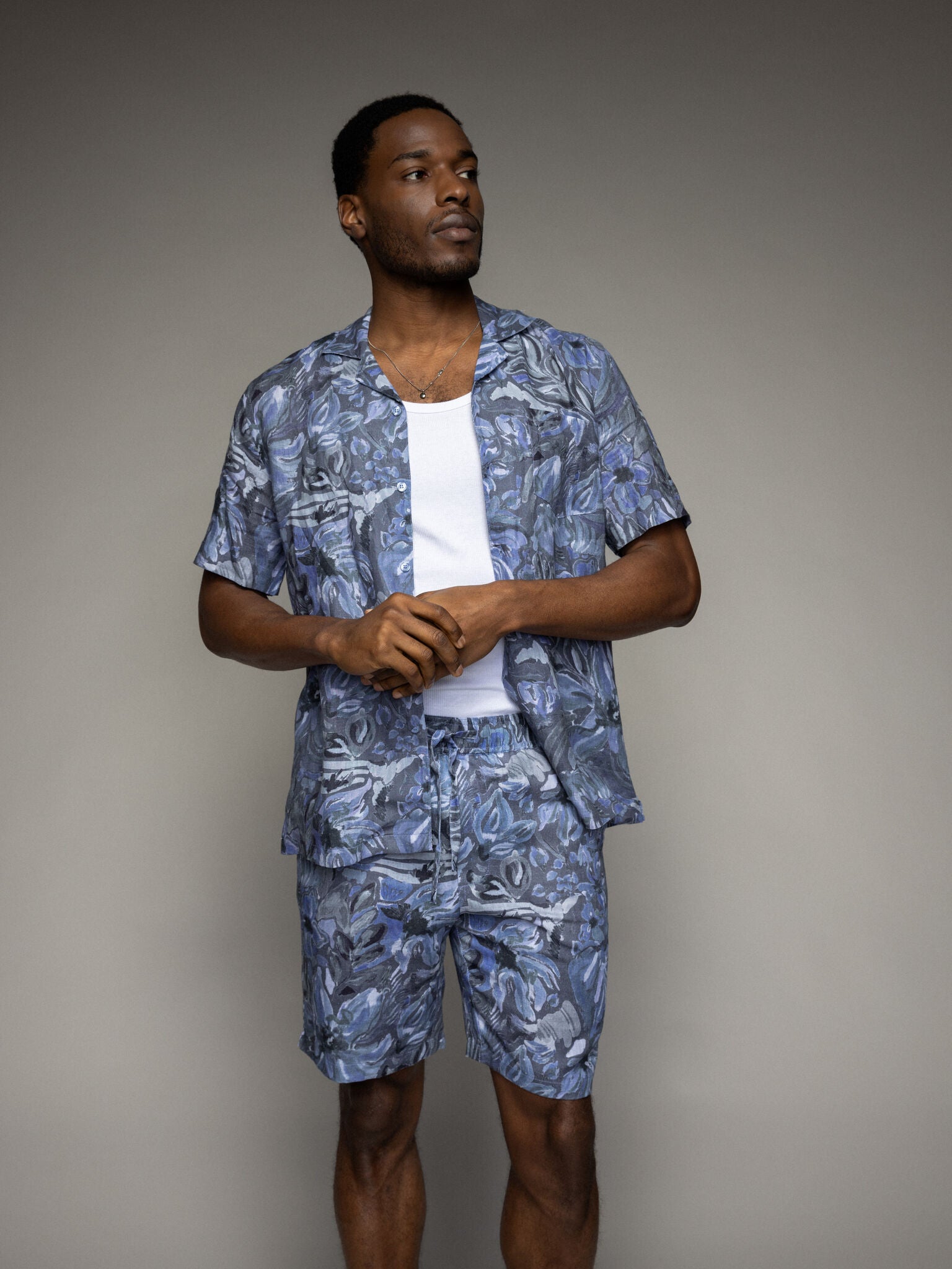 Modelshot / Indigo Navy / Detail